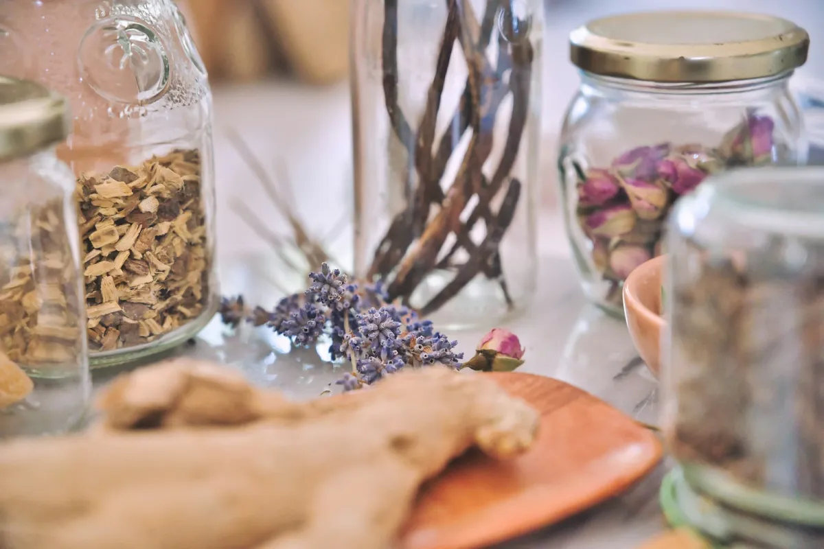 Menggugah Kesehatan Alami: Terapi Herbal yang Menyentuh Hati di Cilacap